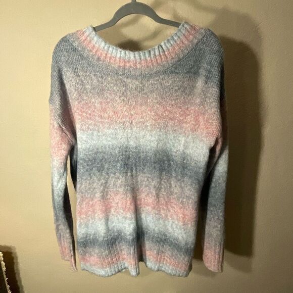 A.N.A. Womens Blue Pink Oversized Ombre V-Neck Knit Pullover Sweater Large - Picture 9 of 10